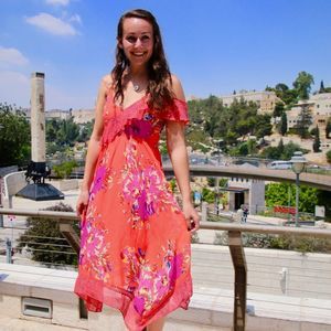 Meet your Posher, Samara